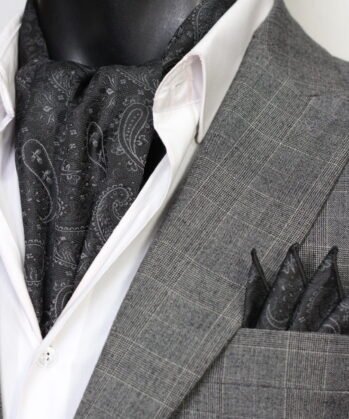 Black Ascot Paisley with Hanky
