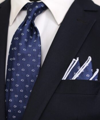 Paisley Jaquard Neck Tie With Hanky