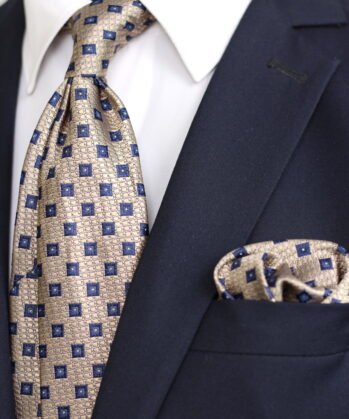 Dotted Jaquard Neck Tie With Hanky